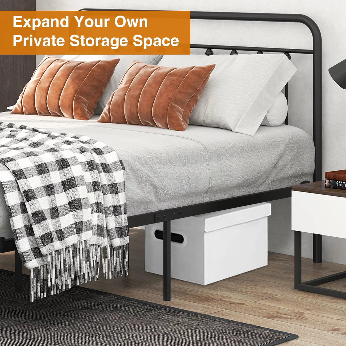 Queen Size Black Iron Bed with Headboard and Footboard I78241