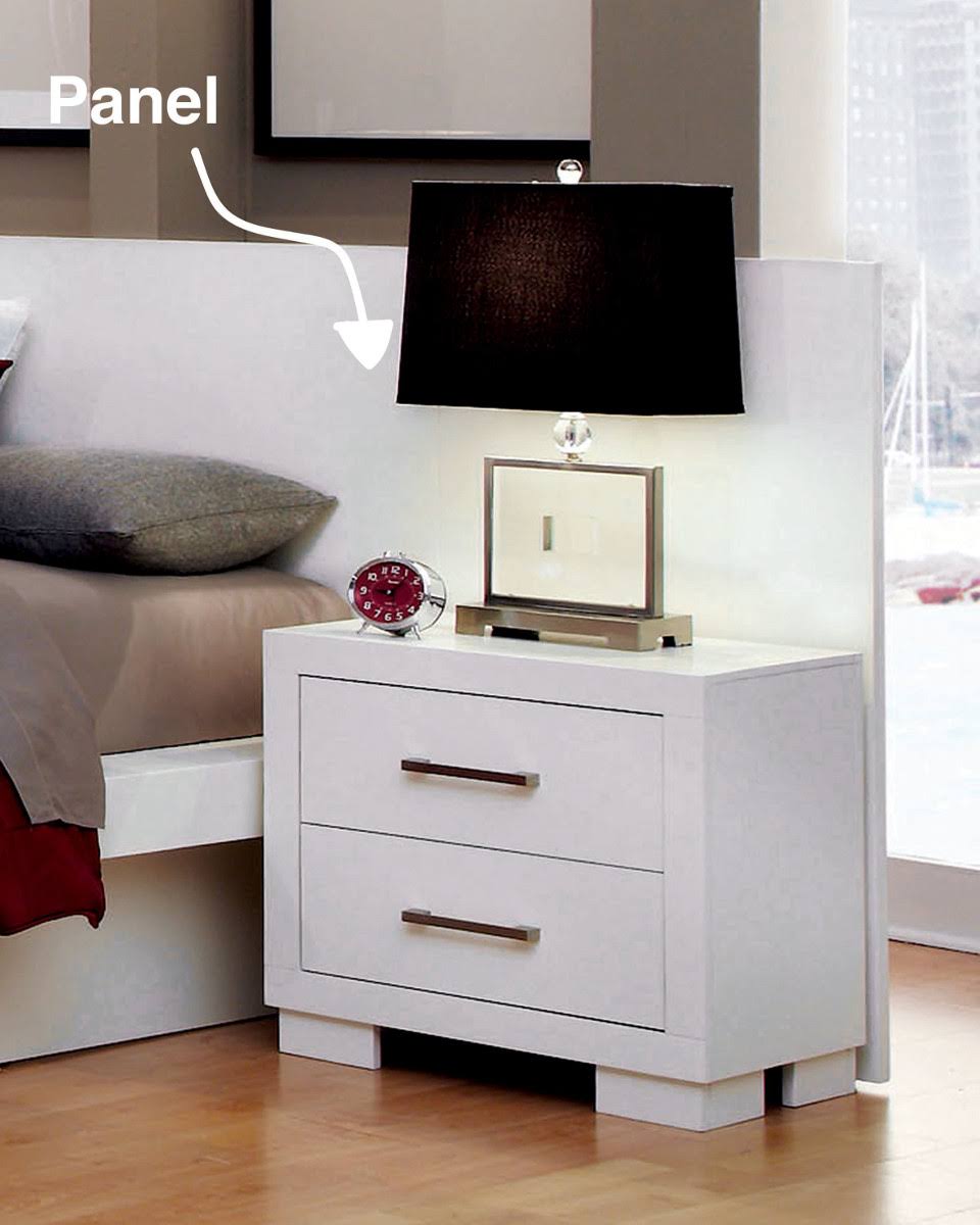 White Nightstand R547925