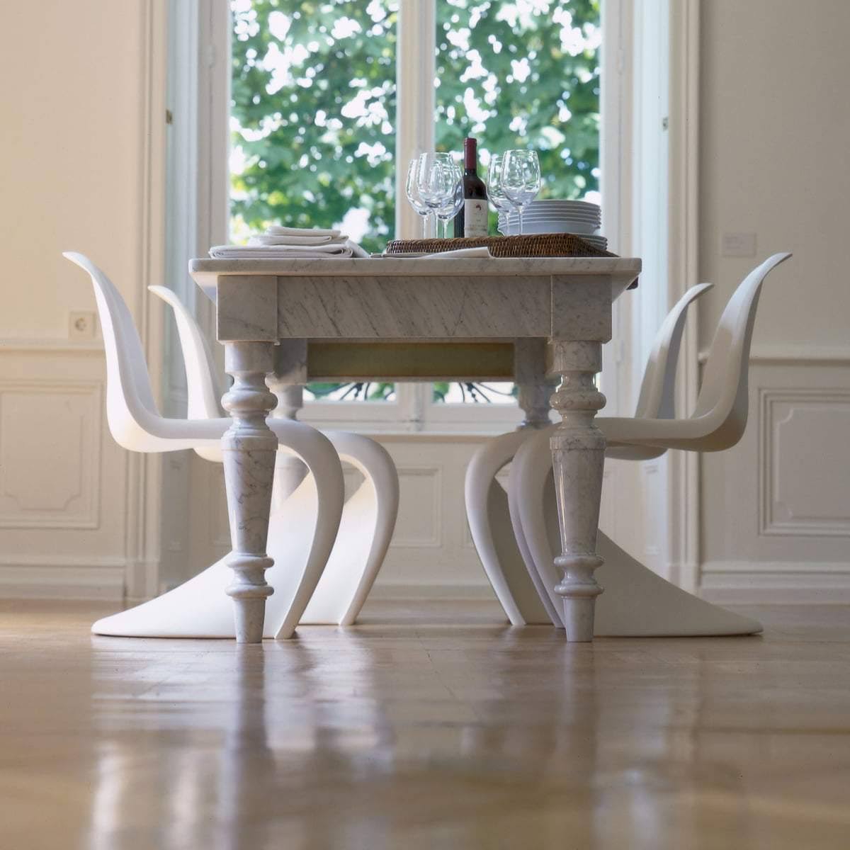 White Panton Chair W17065