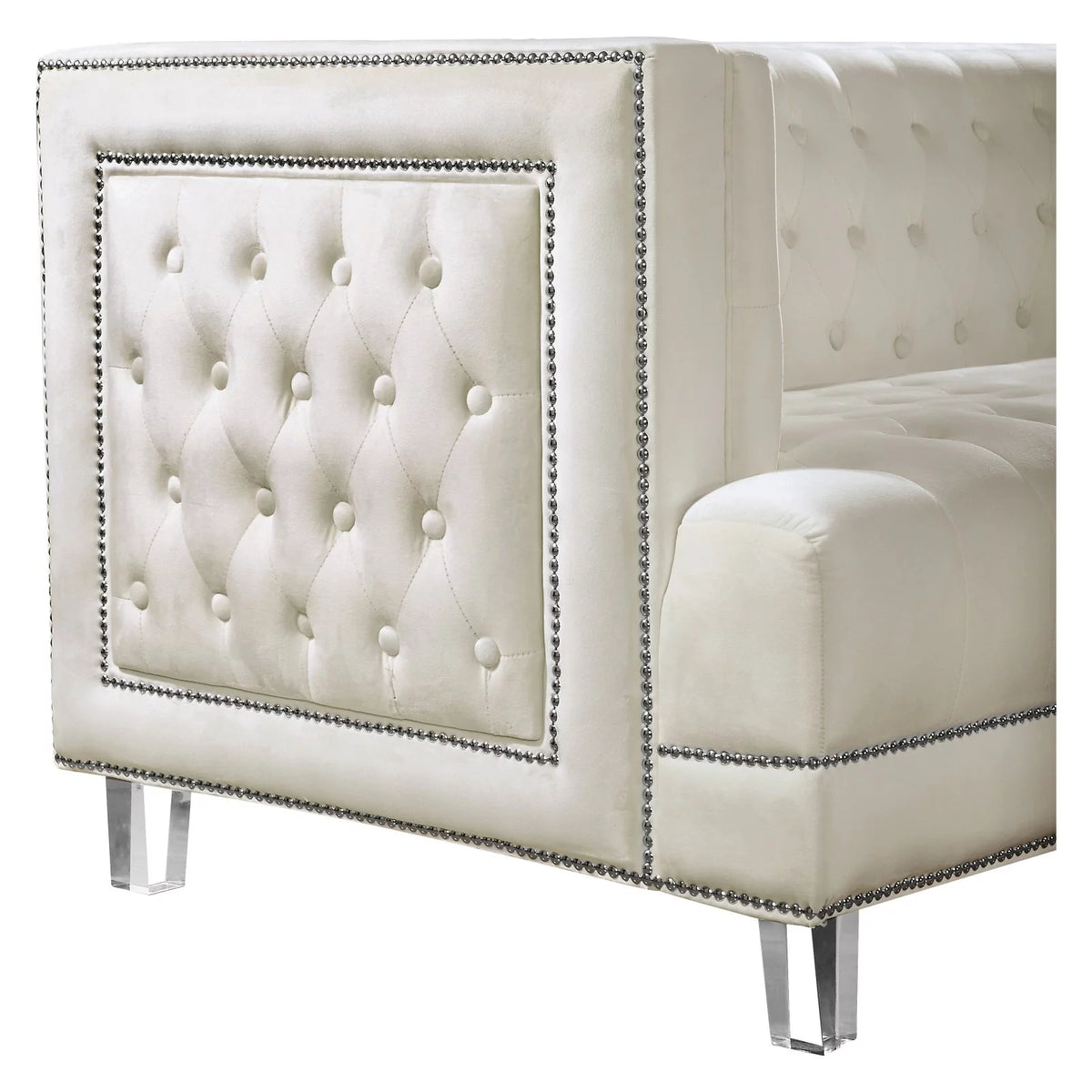 Cream Velvet Chair R619