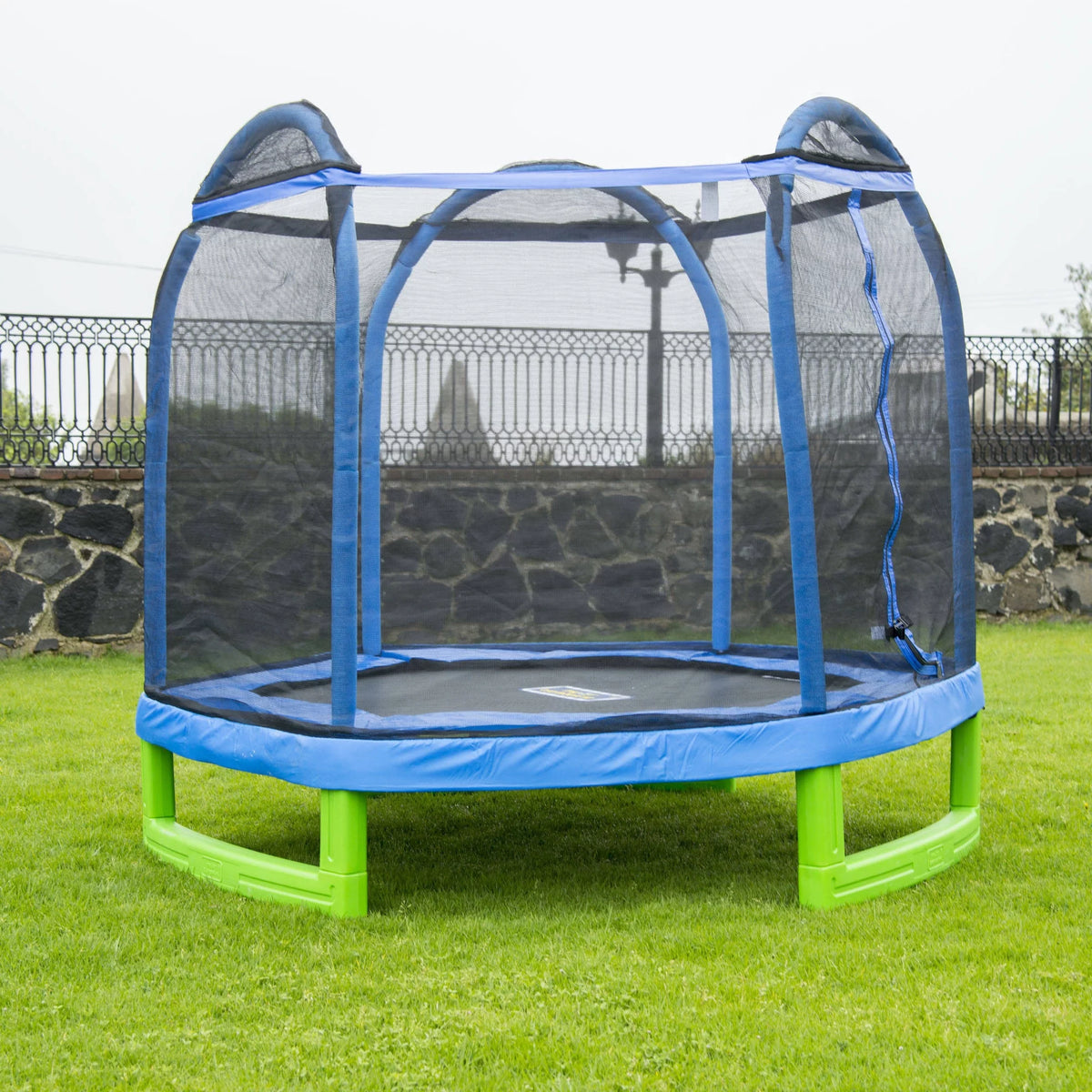 7-Foot Hexagon Trampoline for Kids P9846