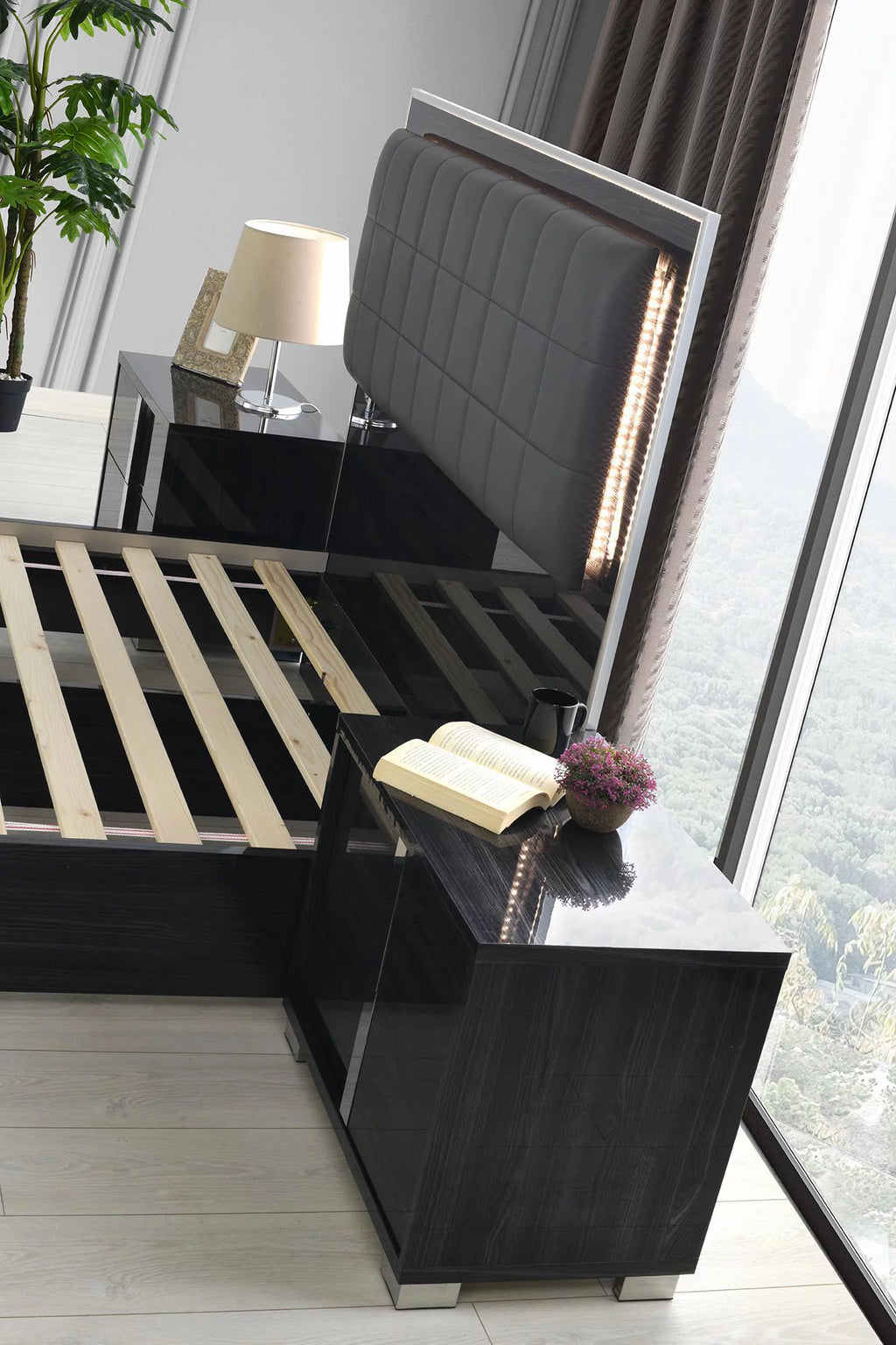 Gloss Grey Queen Bed with LED Light M248066