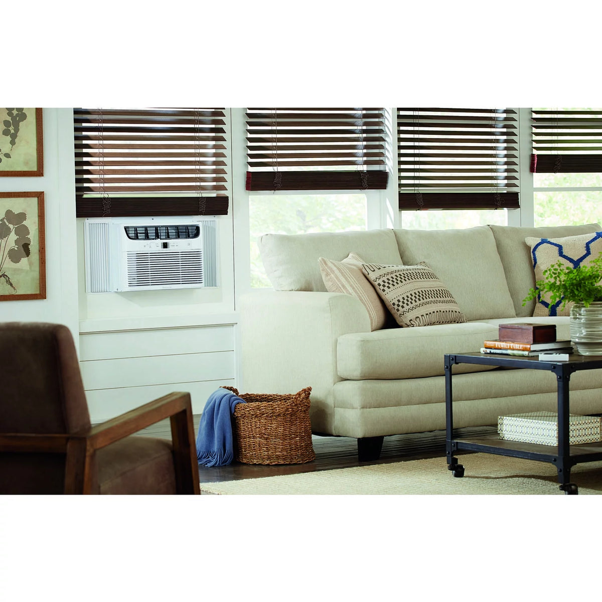 15,100 BTU Window-Mounted Air Conditioner T681