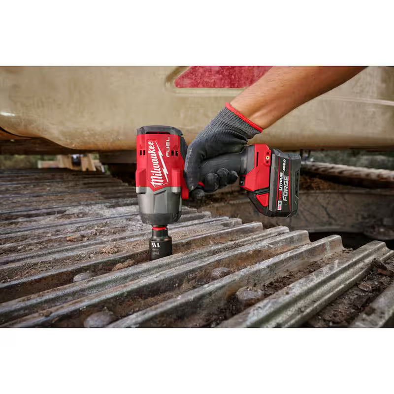 18V Lithium-Ion Brushless Cordless 1/2 in. Impact Wrench D6640