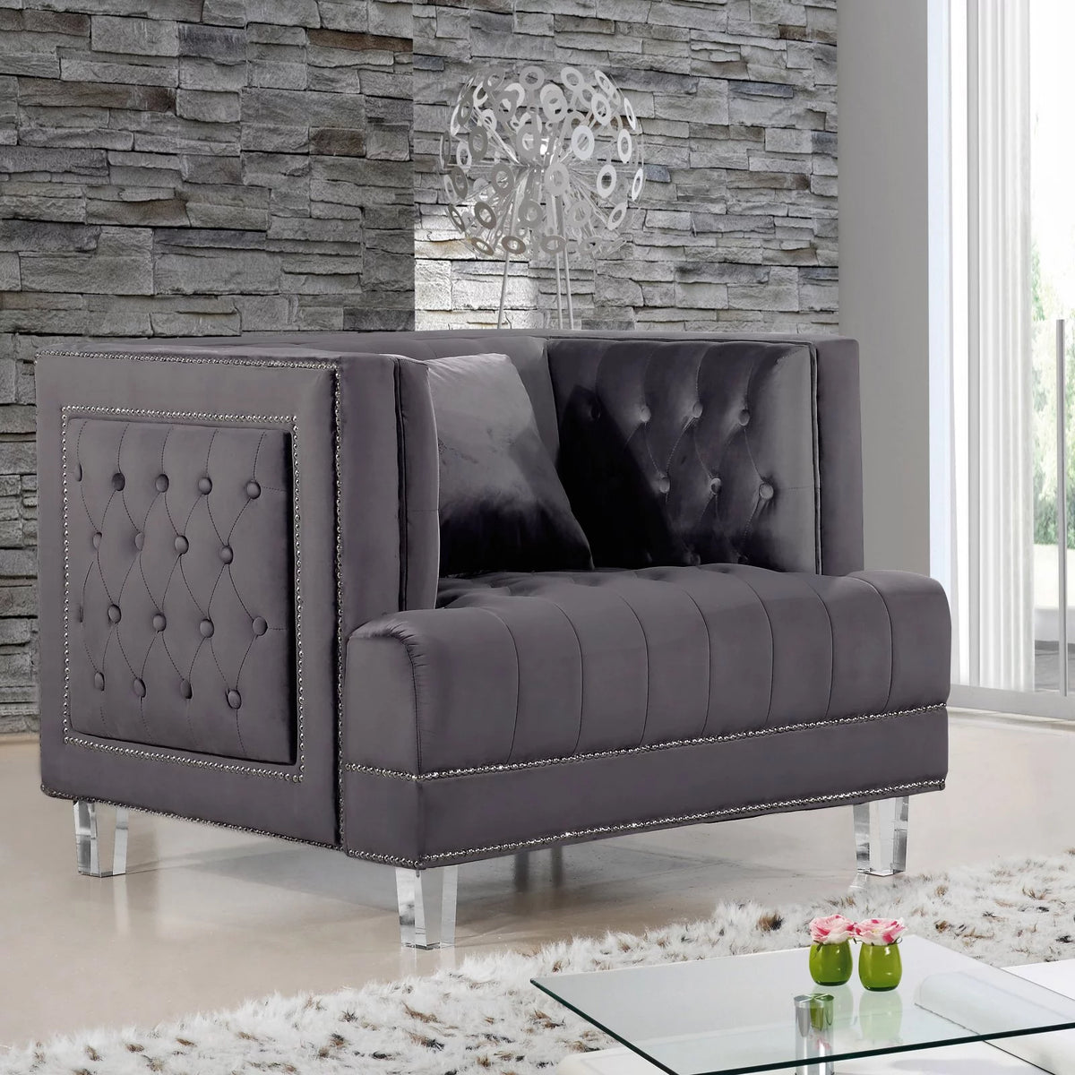 Cream Velvet Chair R619