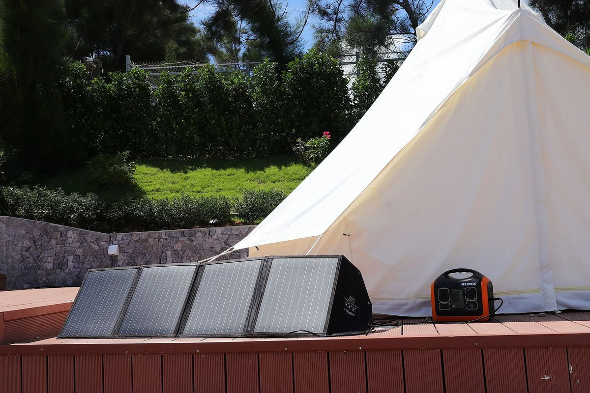 1800W Portable Power Station with 2 100W Panels H8866