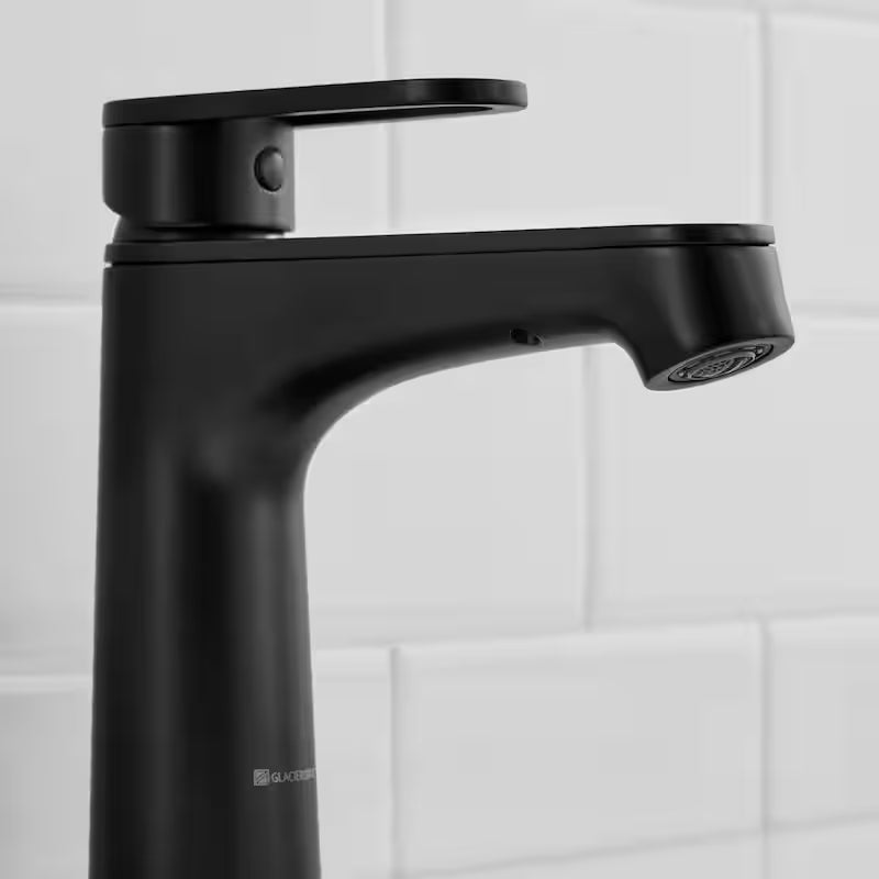 Single Hole Single-Handle Bathroom Faucet in Matte Black C226306